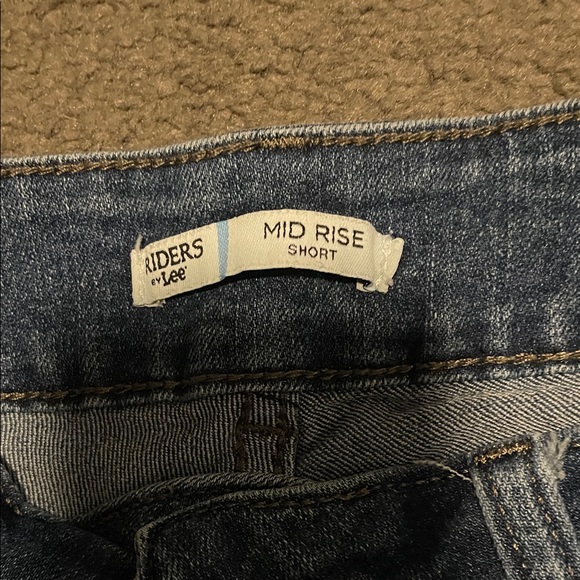 Lee Riders Mid Rise Denim Shorts - Picture 2 of 4